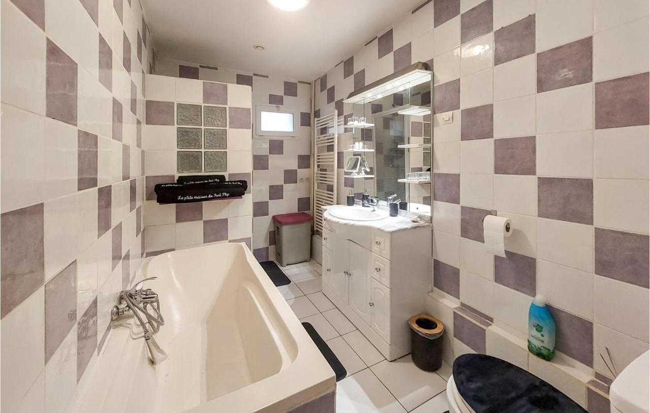 Beautiful Home In Grand-Fort-Philippe With Wi-Fi מראה חיצוני תמונה